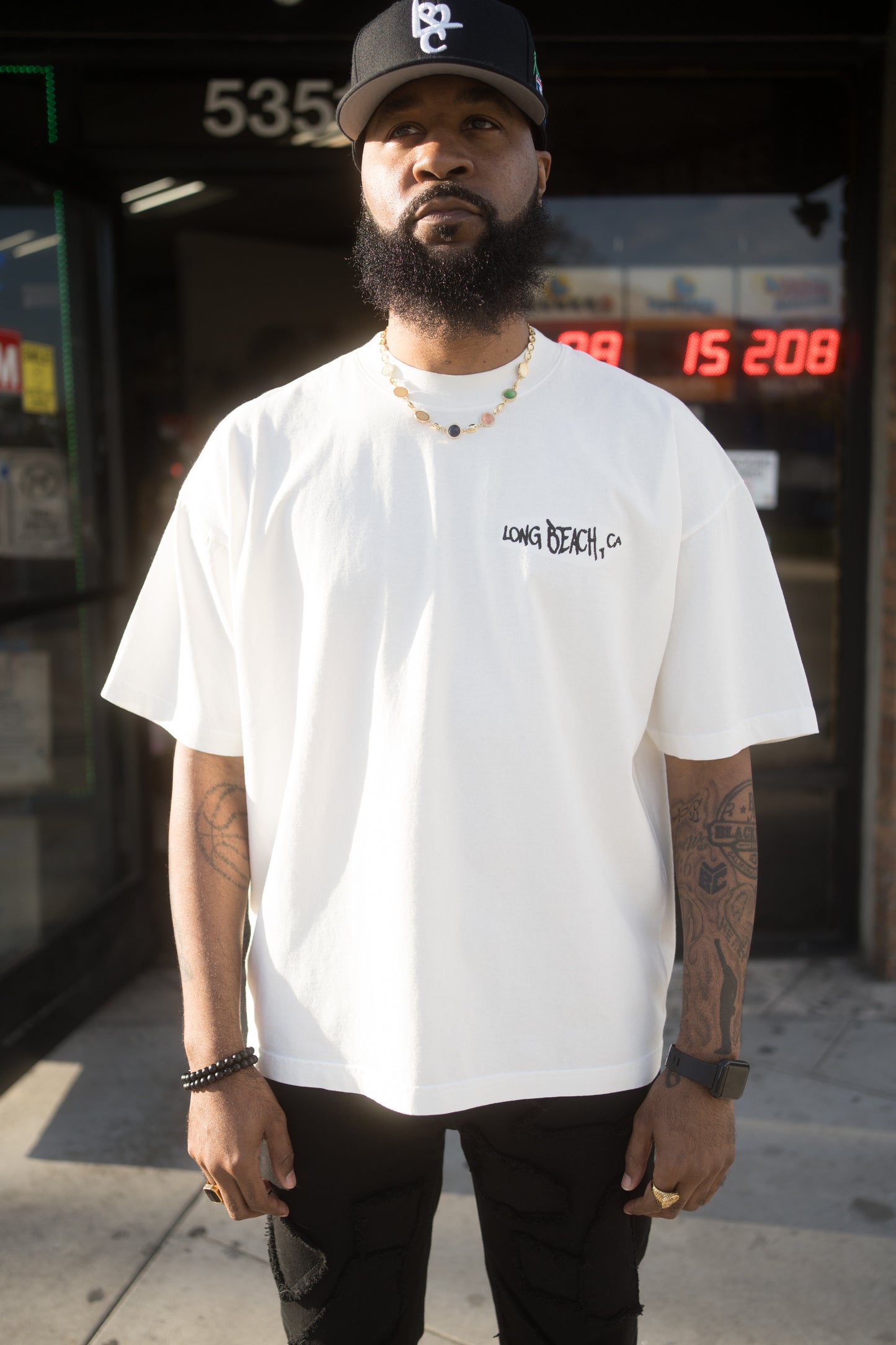 Long Beach, Ca Unisex T-Shirt (Off-White)